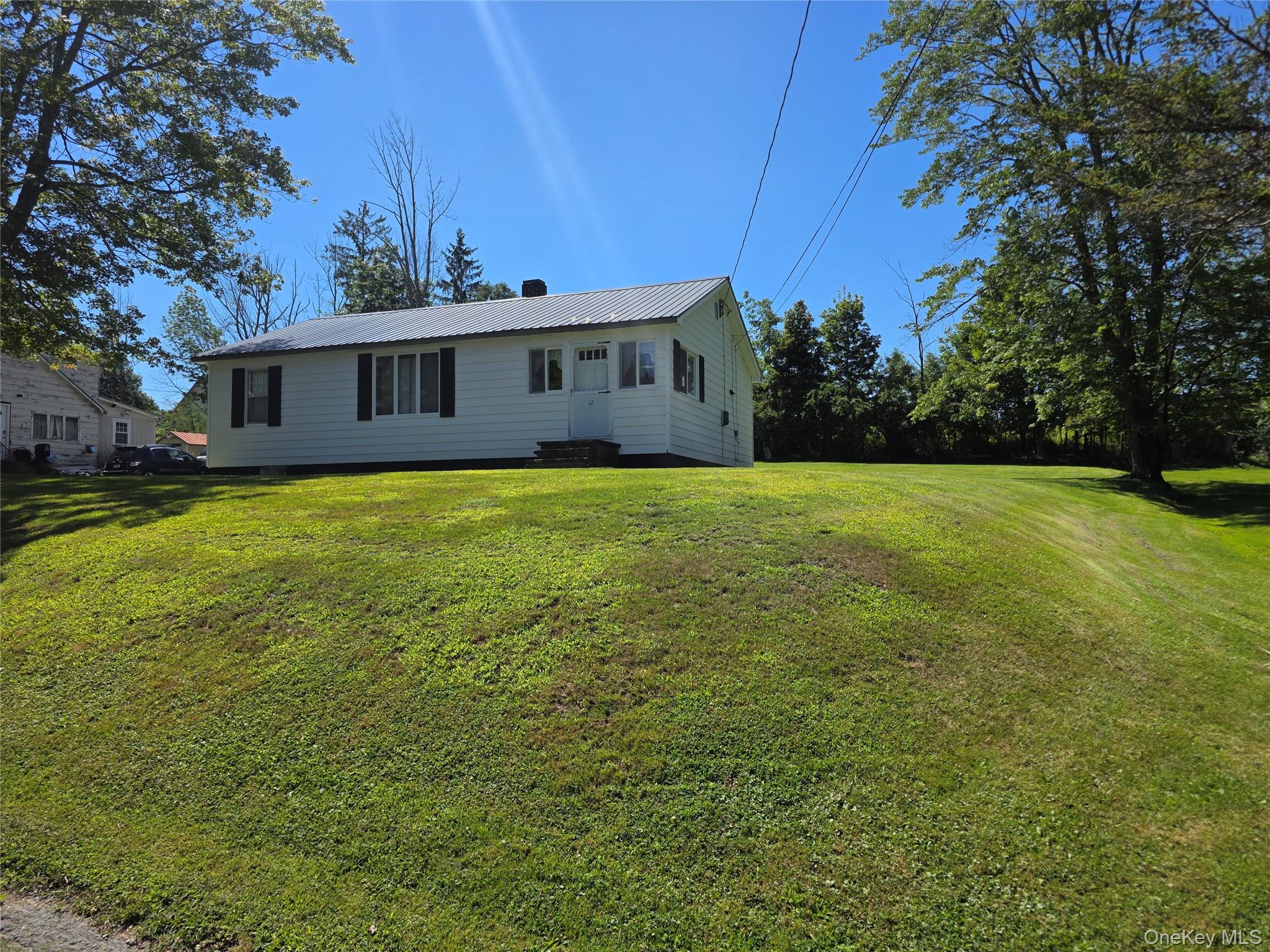 12 Winthrop Avenue