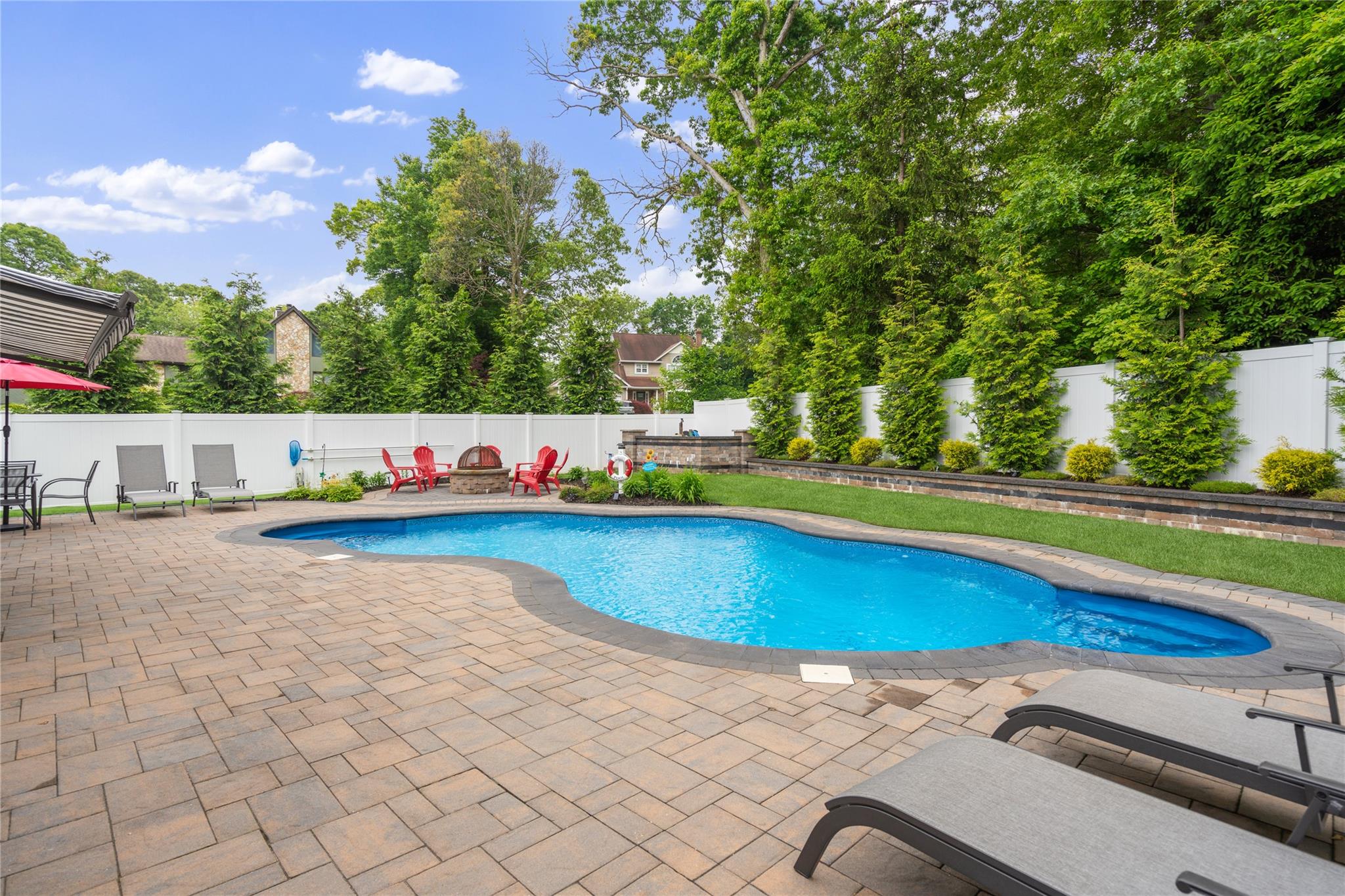 79 Birch Street, Lake Grove, New York image 38