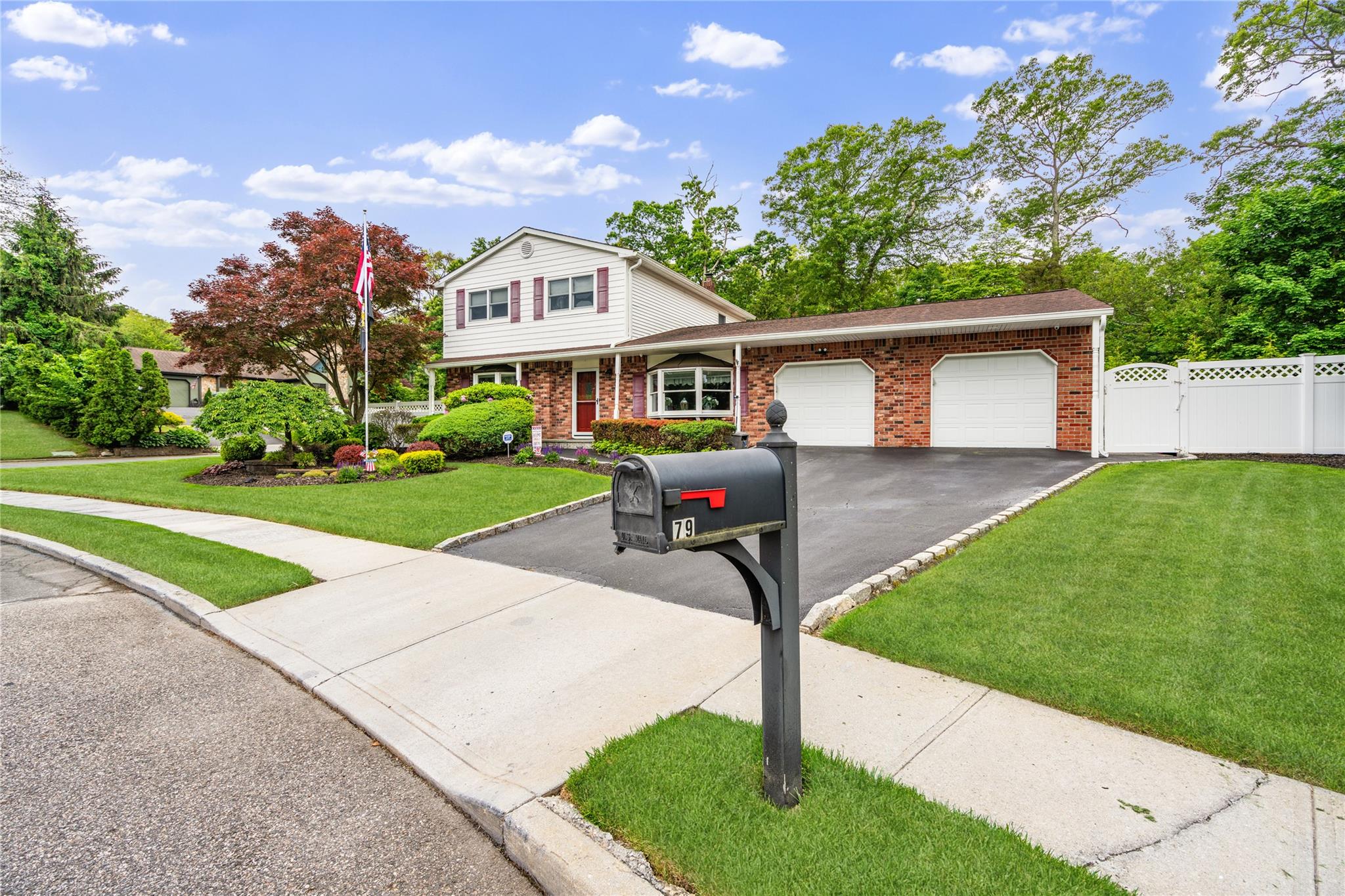 79 Birch Street, Lake Grove, New York image 2