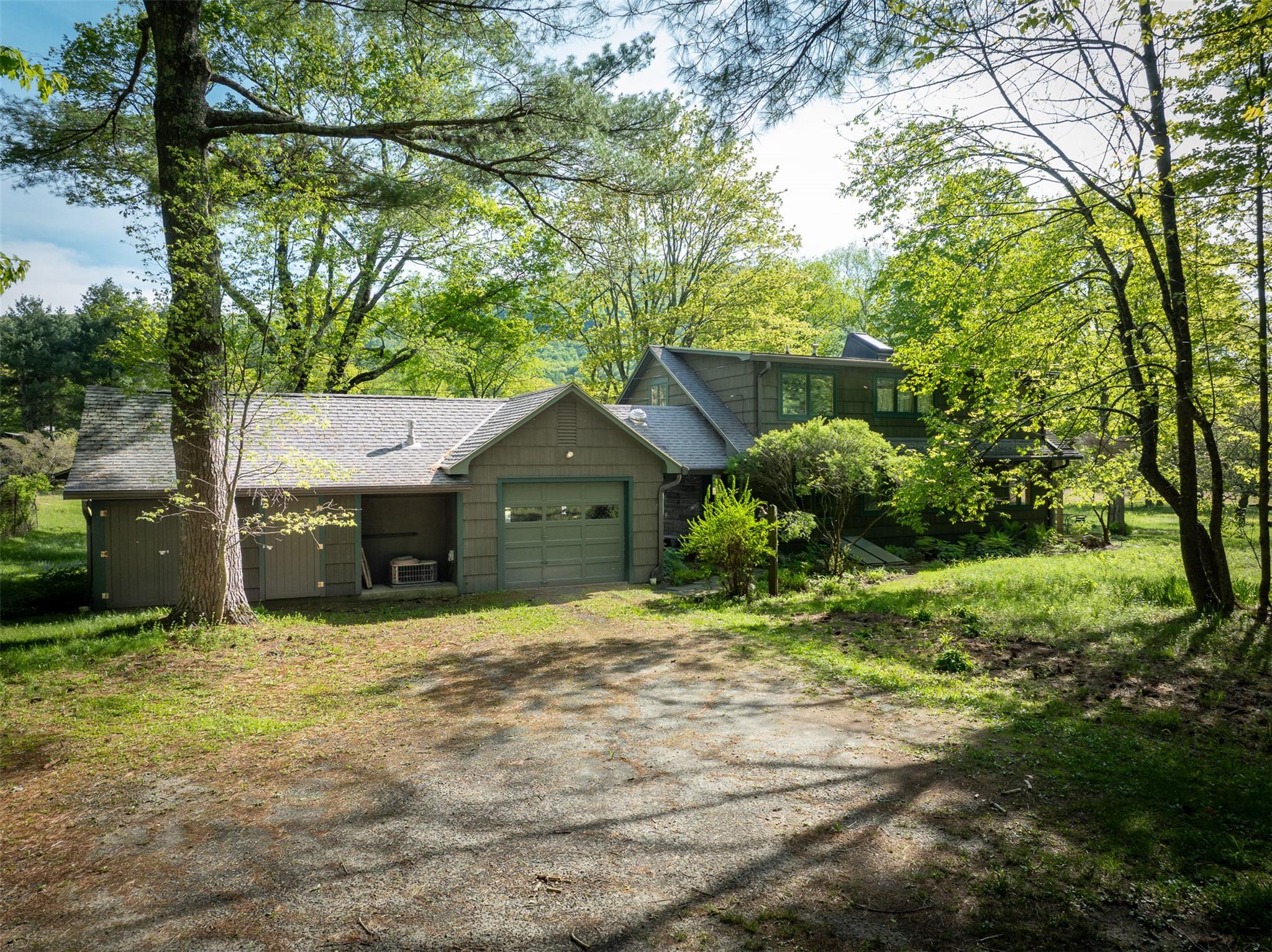 11 Louie Way, Woodstock, New York image 39