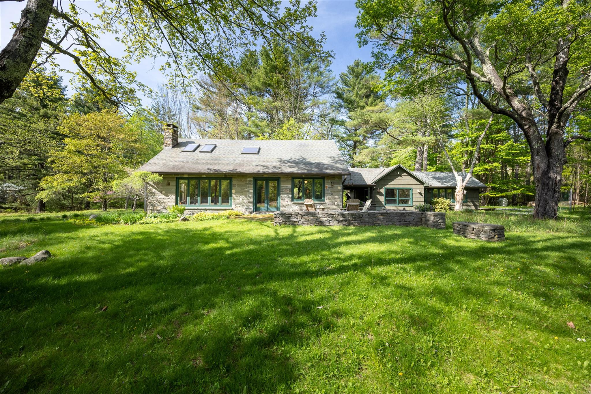 11 Louie Way, Woodstock, New York image 34
