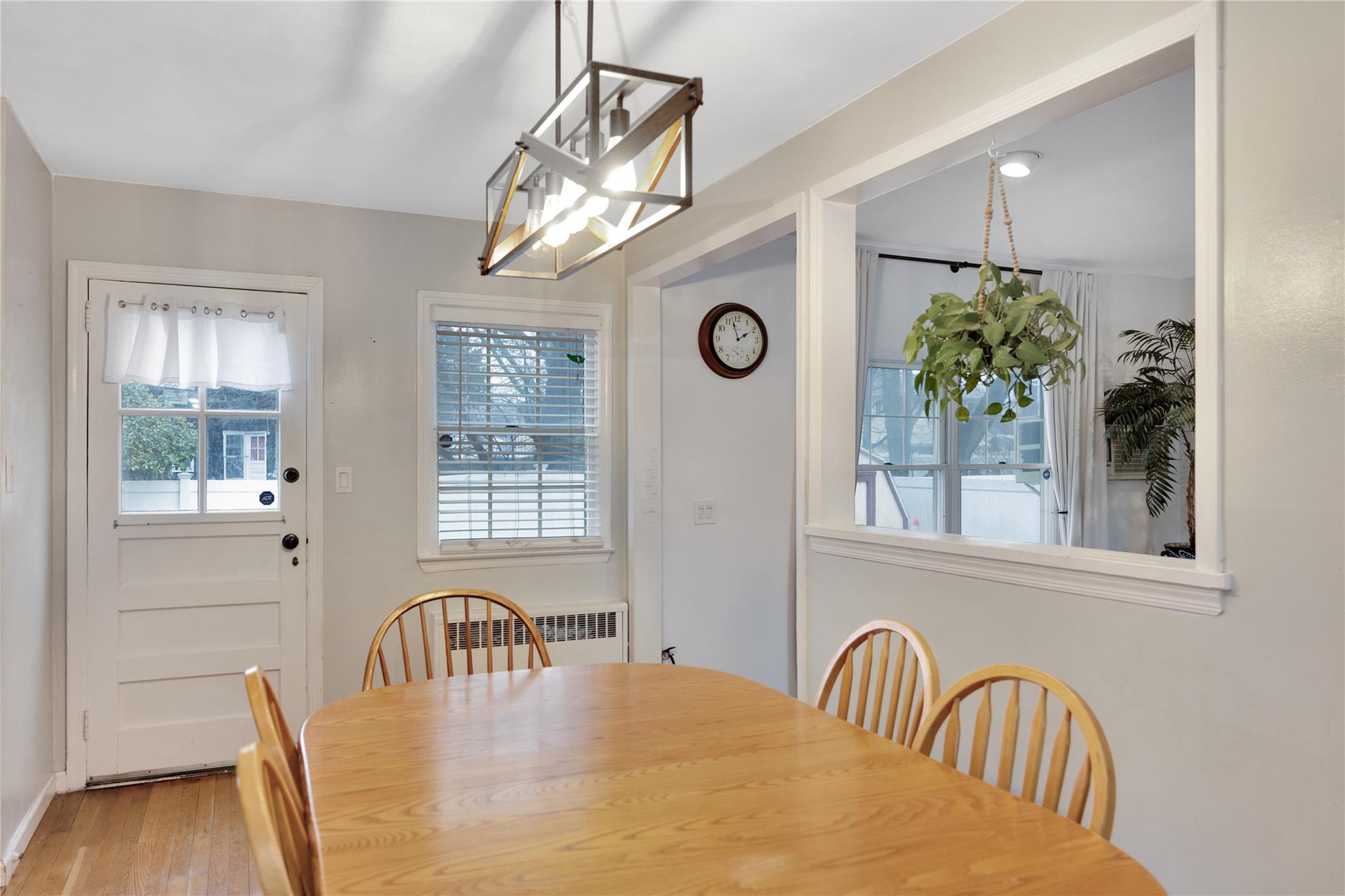 1493 N Meadow Road, Merrick, New York image 8