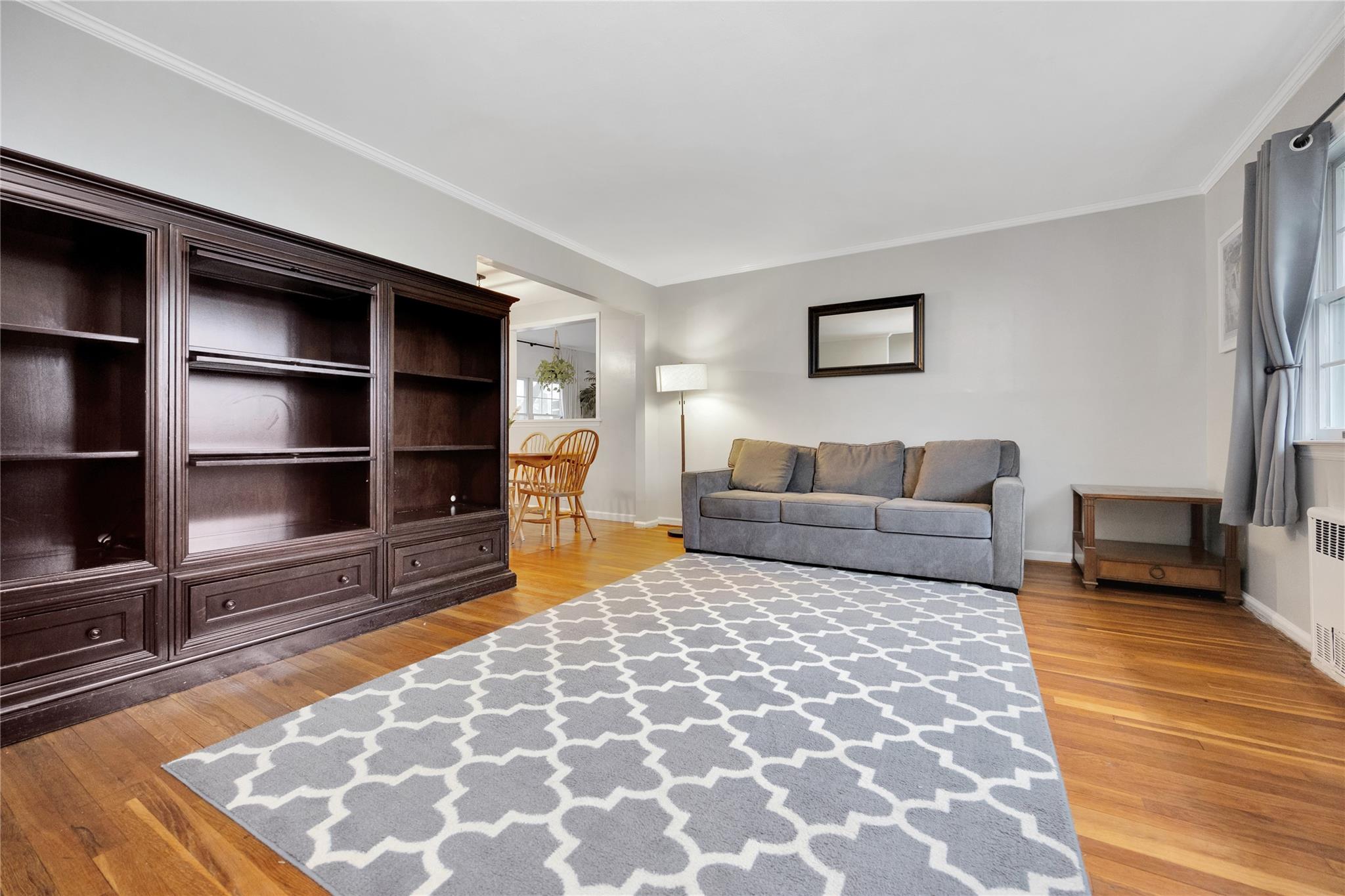 1493 N Meadow Road, Merrick, New York image 4
