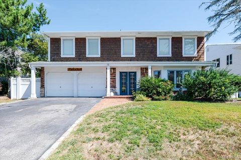 Photo of 30 Donna Lane, Lido Beach, NY 11561 (MLS # 908008)