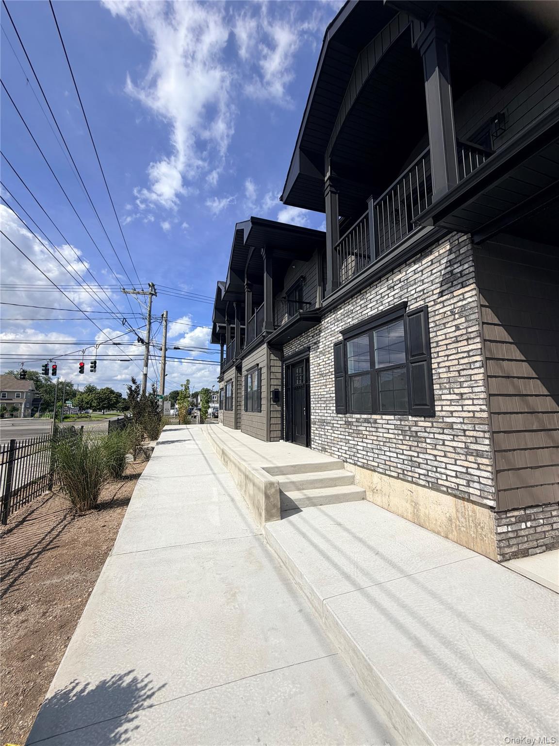 1220 Doges Promenade 1A