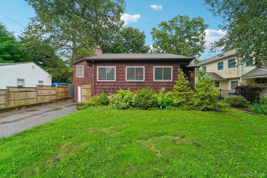 Photo of 16 Rogers Lane, Yorktown Heights, NY 10598 (MLS # 1035859)