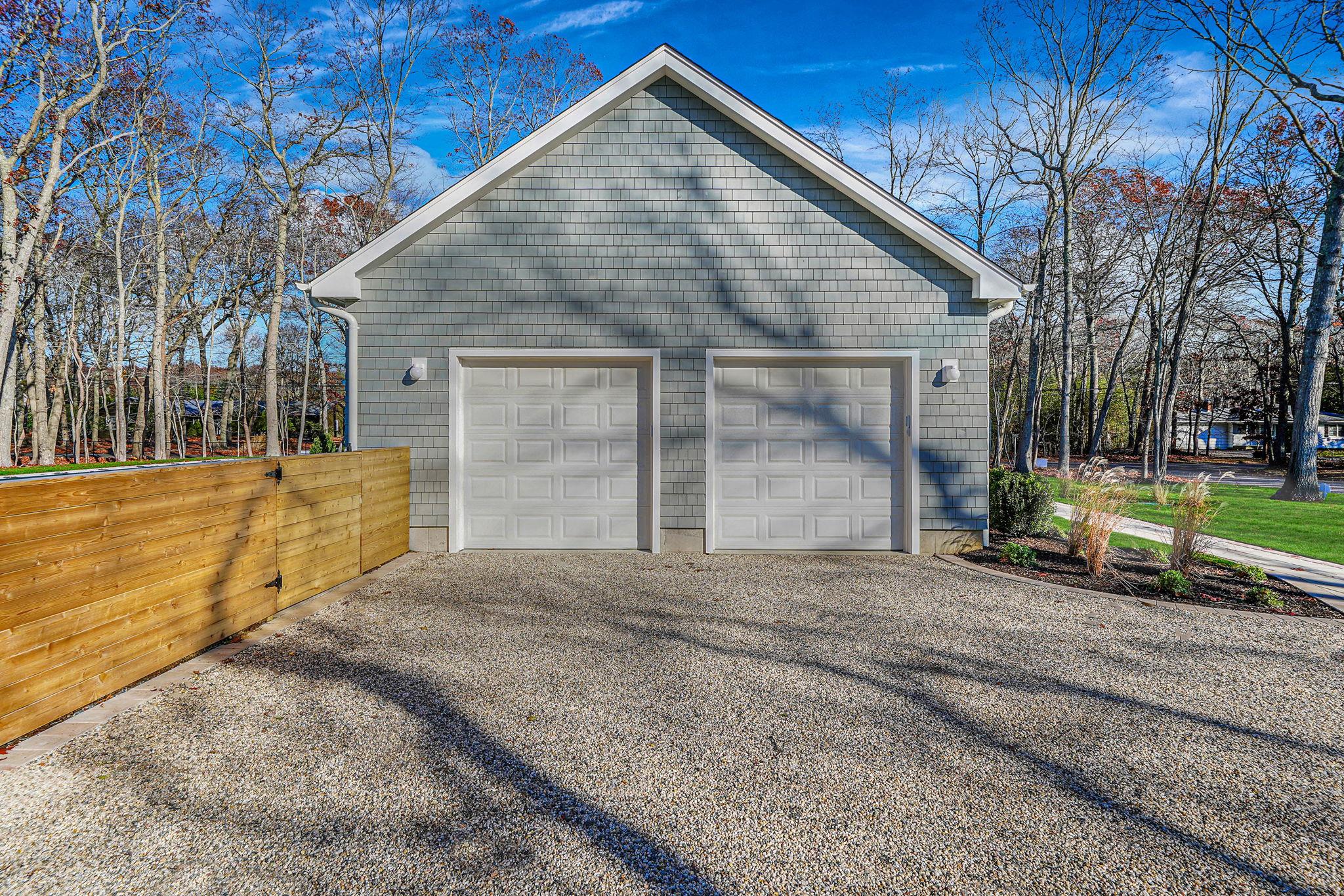 1745 S Stars Road, East Marion, New York image 3