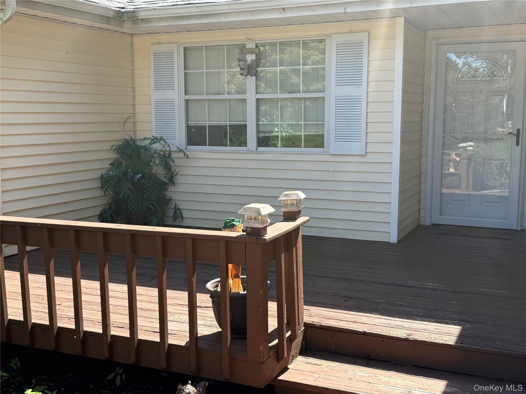 Photo of 4 Thunderbird Court, Shoreham, NY 11786 (MLS # 1048678)