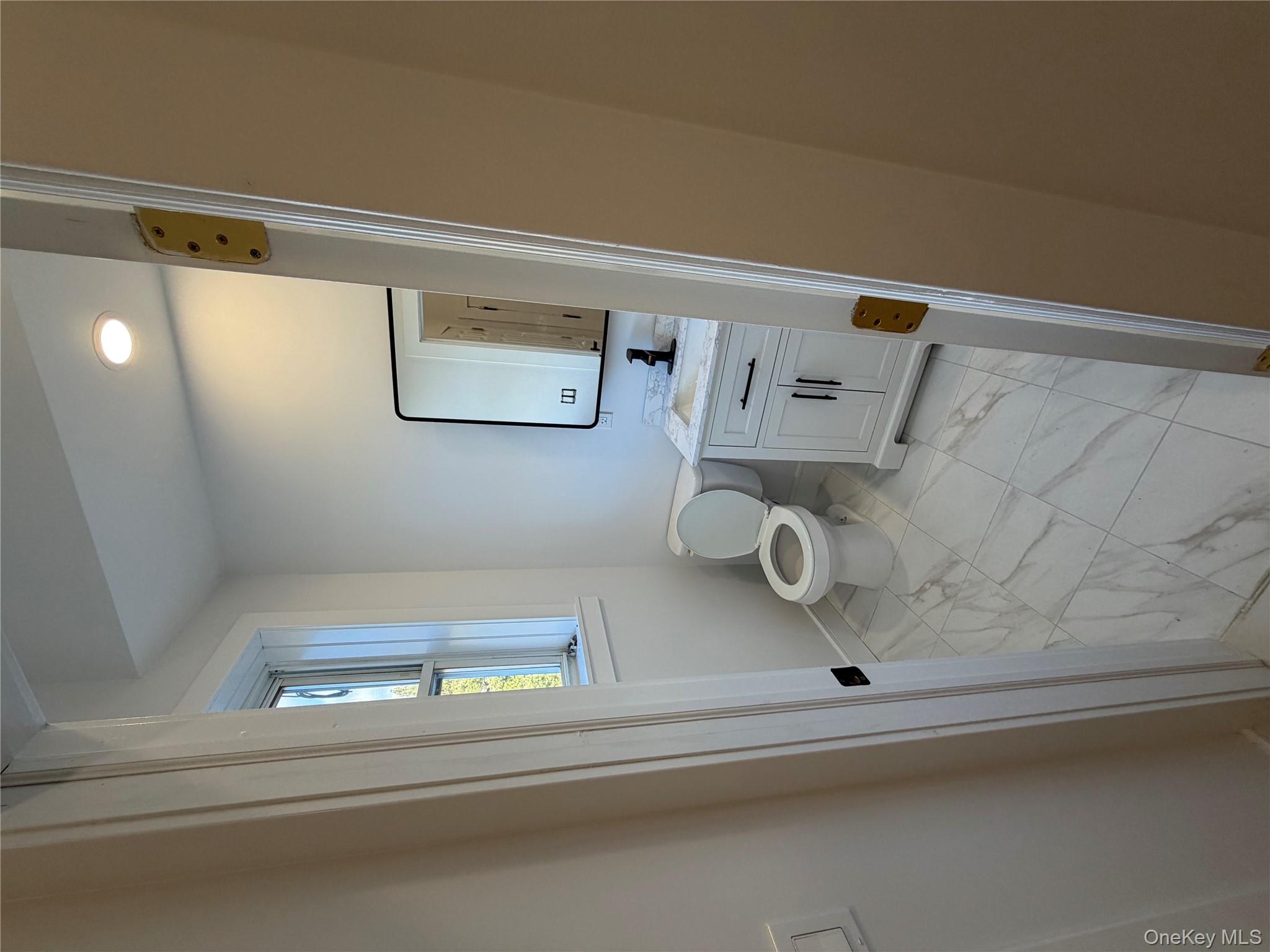 Beacon, New York 12508, United States, 1 Bedroom Bedrooms, ,1 BathroomBathrooms,Residential,Active,249515