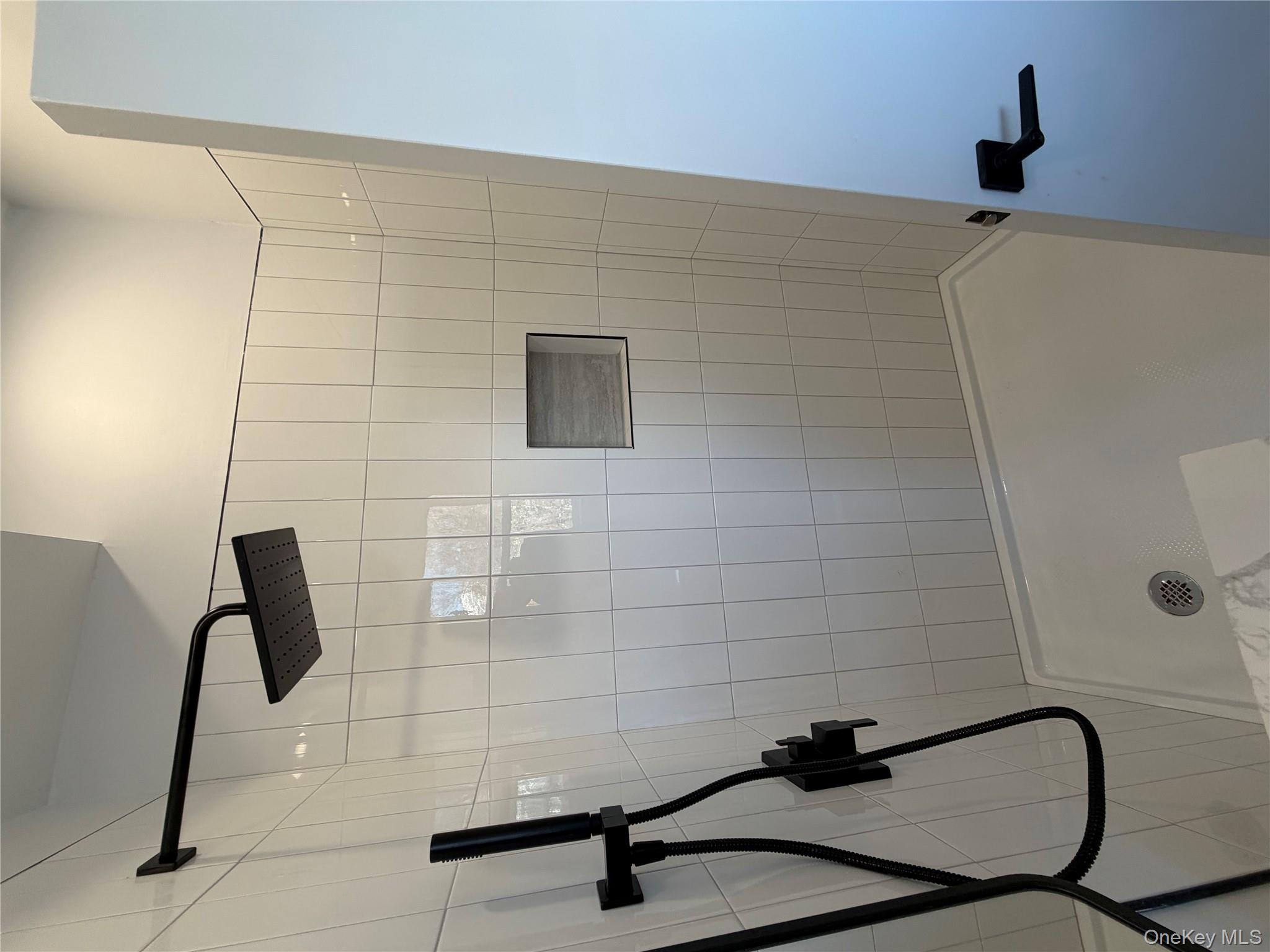 Beacon, New York 12508, United States, 1 Bedroom Bedrooms, ,1 BathroomBathrooms,Residential,Active,249515