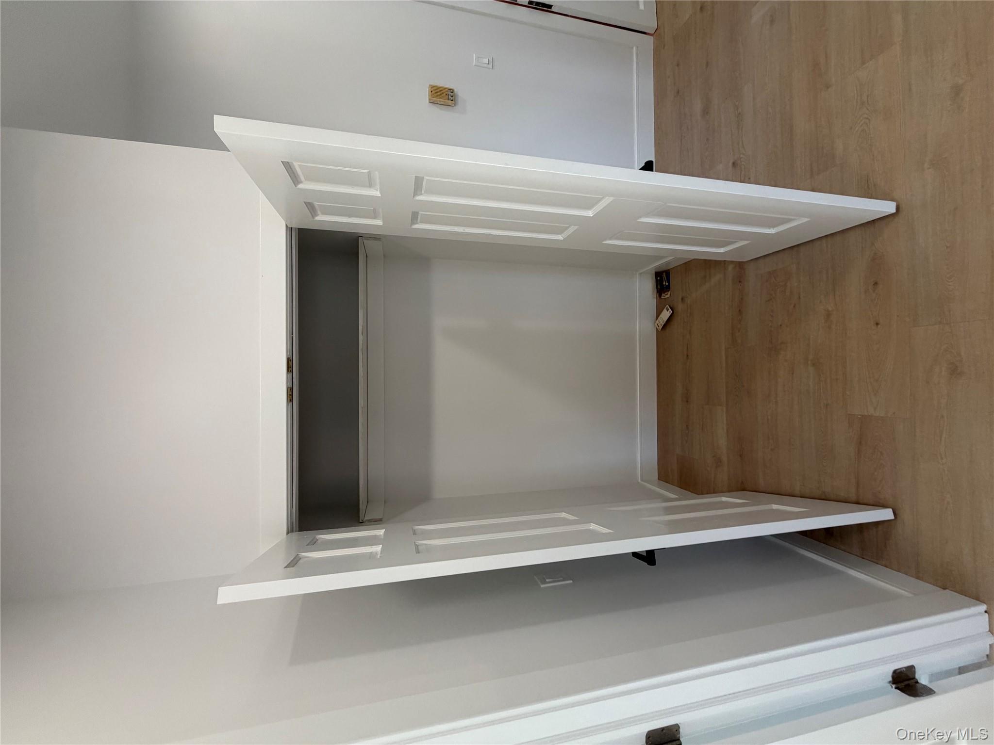 Beacon, New York 12508, United States, 1 Bedroom Bedrooms, ,1 BathroomBathrooms,Residential,Active,249515