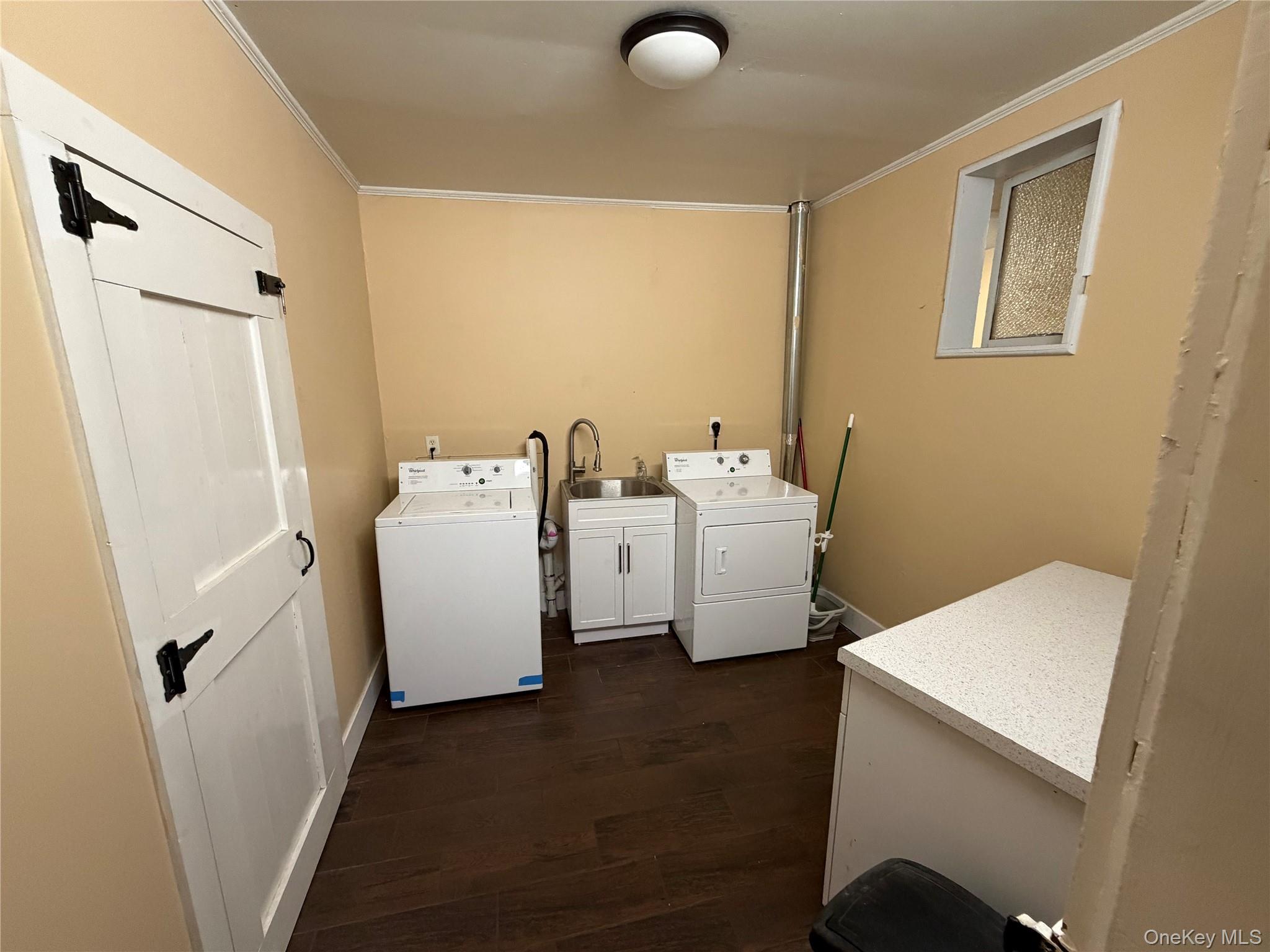 Beacon, New York 12508, United States, 1 Bedroom Bedrooms, ,1 BathroomBathrooms,Residential,Active,249515