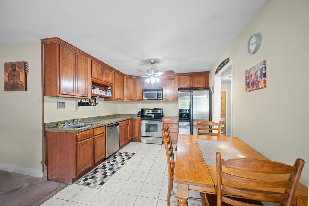 35 Timber Trail Lane, Medford, New York image 19