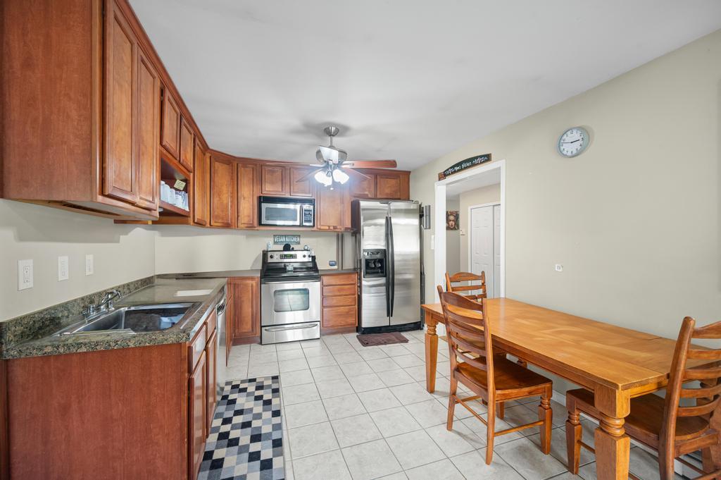 35 Timber Trail Lane, Medford, New York image 17