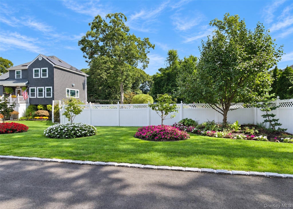 Photo of 521 Park Avenue, Centereach, NY 11720 (MLS # 1055898)