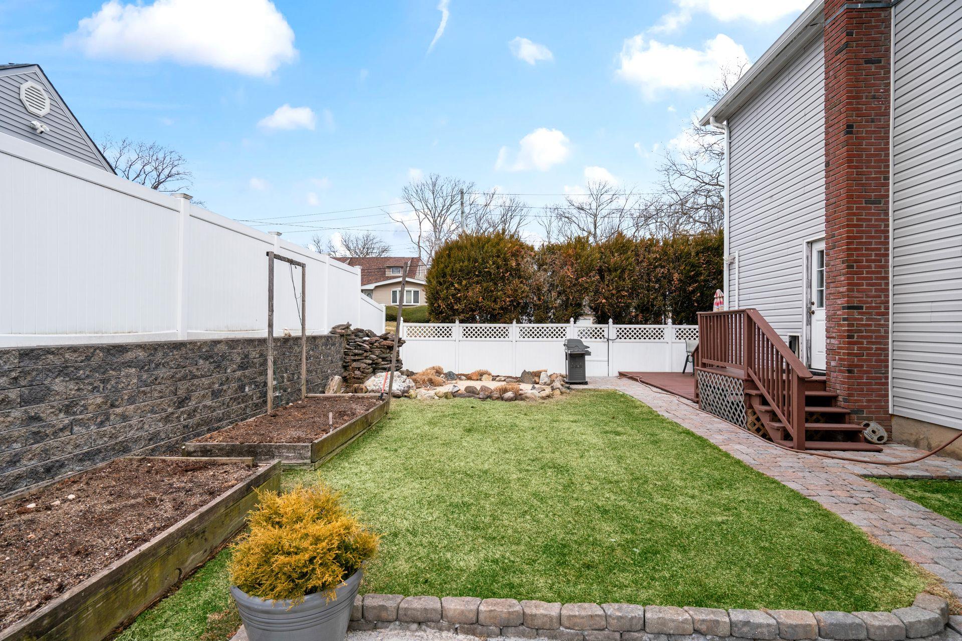 5 Sun Haven Lane, Commack, New York image 27