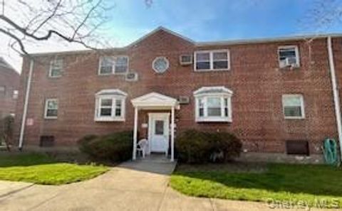 Photo of 88-03 Shore Parkway #3, Howard Beach, NY 11414 (MLS # 974529)