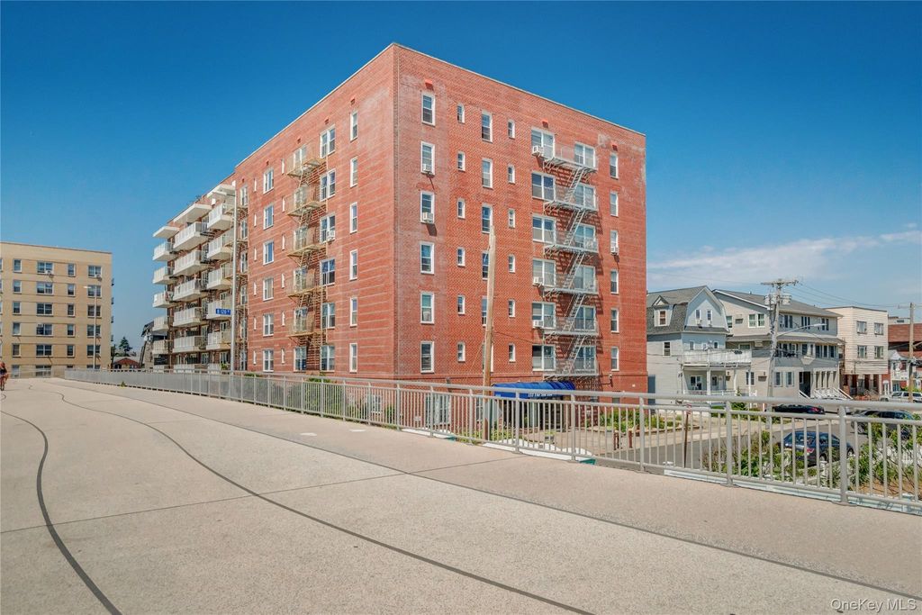 Photo of 133 Beach 120th Street #1E, Rockaway Park, NY 11694 (MLS # 949606)