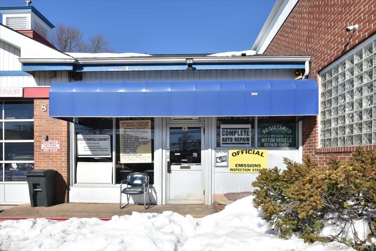 815 Old Country Road