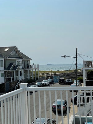 21 MARYLAND AVE APT C, LONG BEACH, NY 11561 - Image c4fc56a43cdea10caa55e16072a334b1/998980331