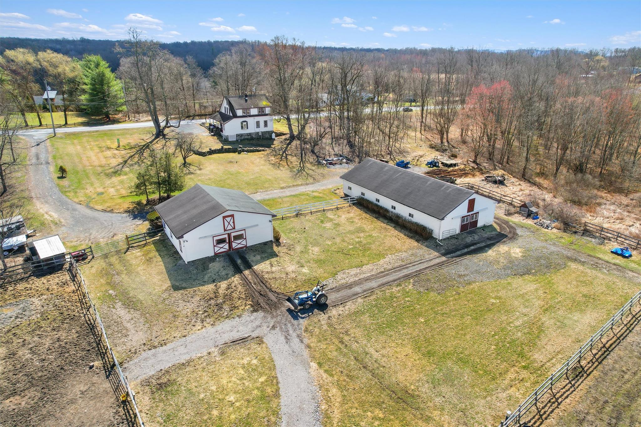 319 Ridgebury Road, Slate Hill, New York image 1