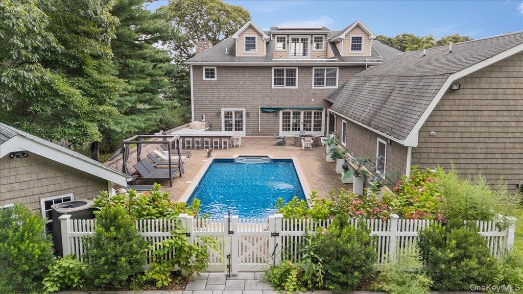 Photo of 33A Newtown Road, Hampton Bays, NY 11946 (MLS # 1045249)