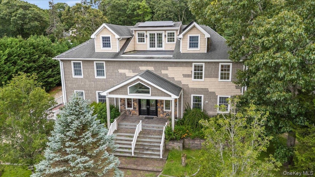 Photo of 33A Newtown Road, Hampton Bays, NY 11946 (MLS # 1045249)