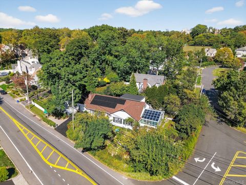 Photo of 1155 Webster Avenue, New Rochelle, NY 10804 (MLS # 918624)