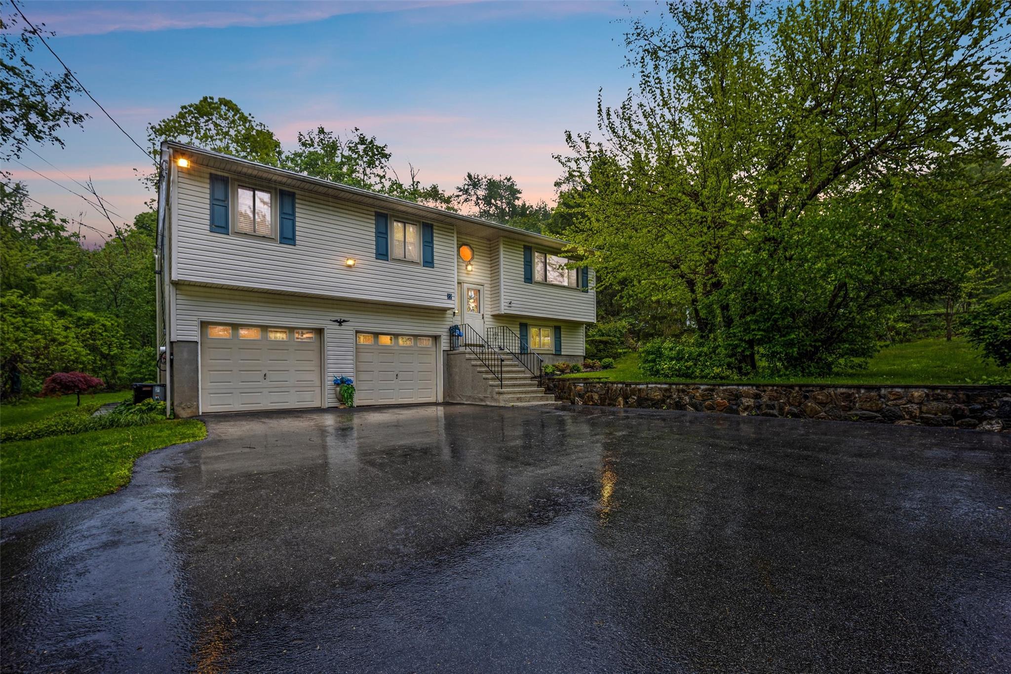22 Muscoot Road, Mahopac, New York image 1