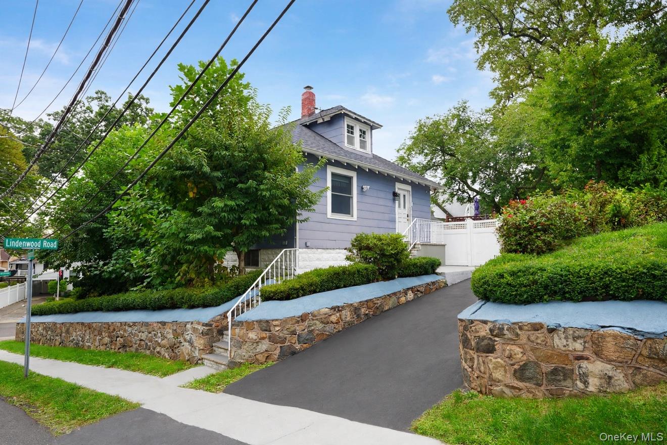 230 Lindenwood Road