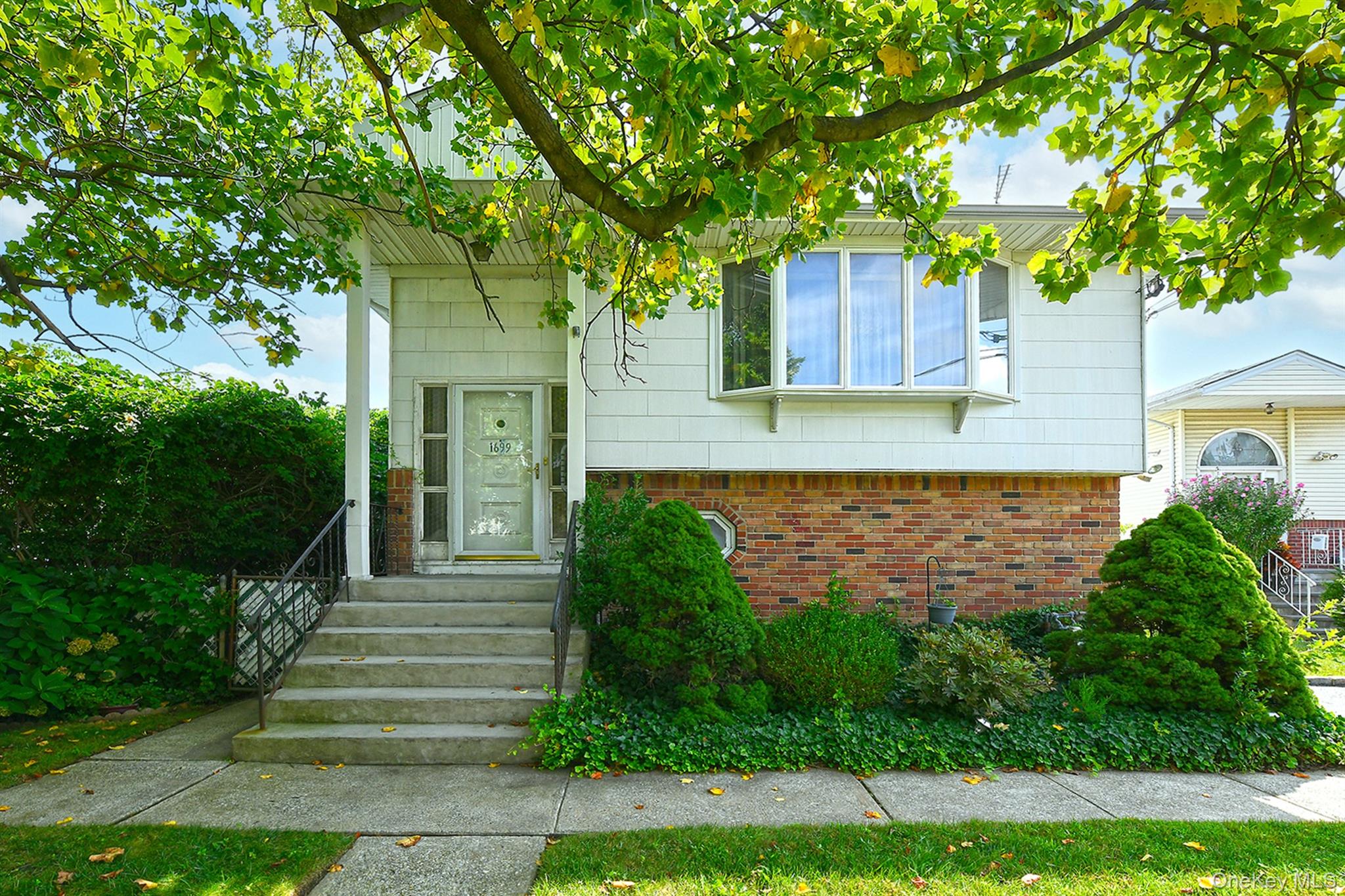 1699 Meadowbrook Road