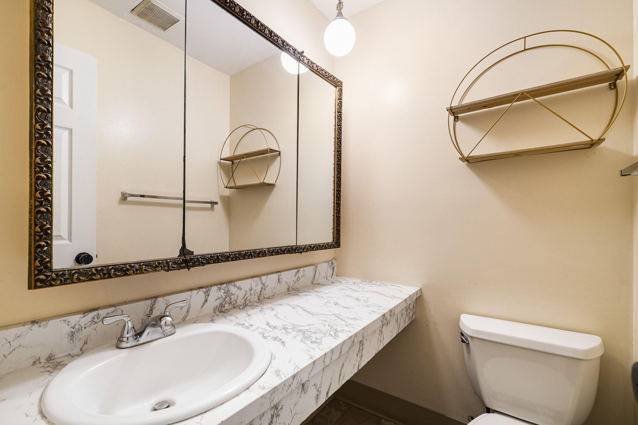 925 Sierra Vista Lane, Valley Cottage, New York image 25