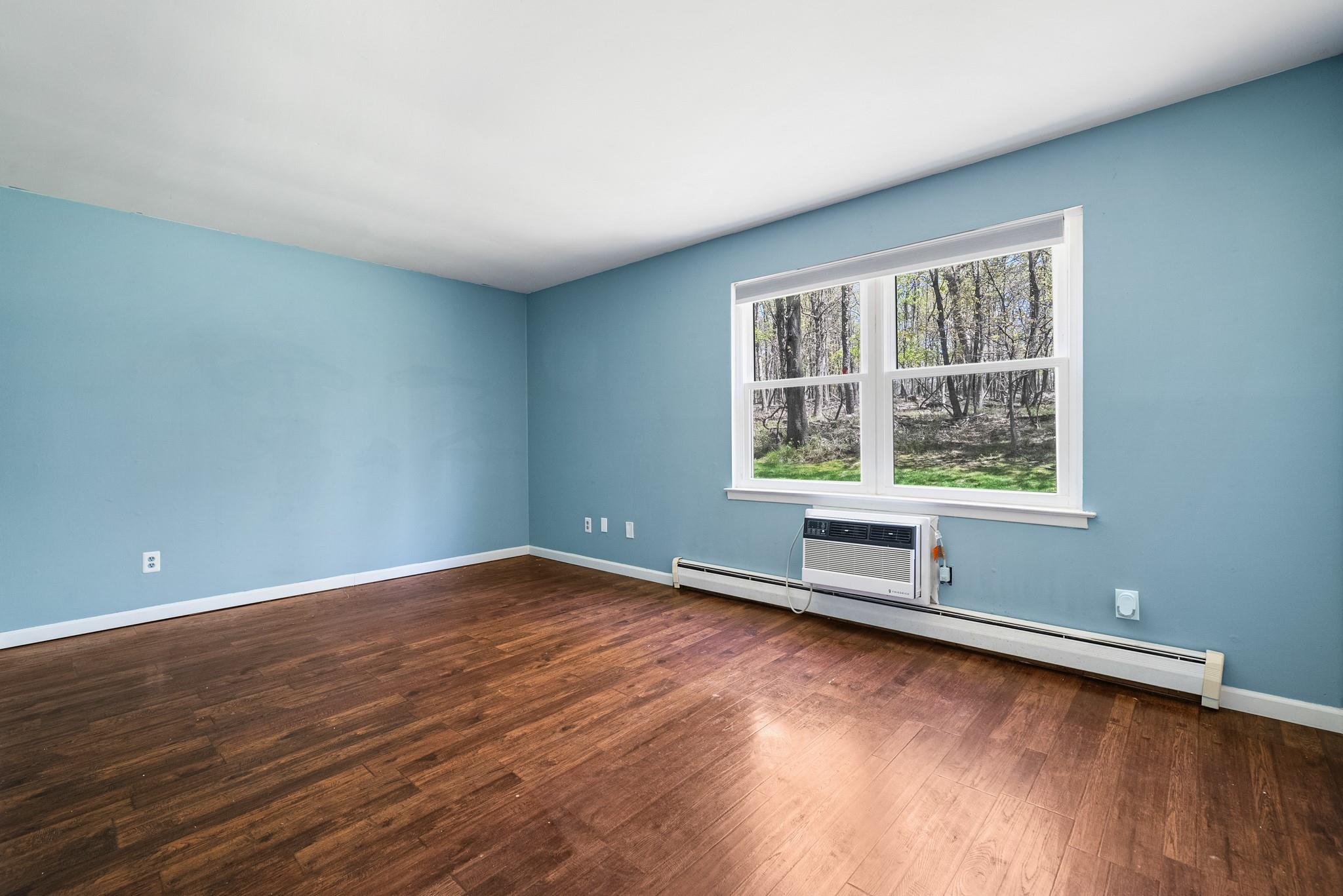 925 Sierra Vista Lane, Valley Cottage, New York image 21