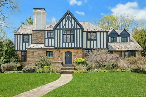 36 Beechtree Drive Larchmont NY 10538