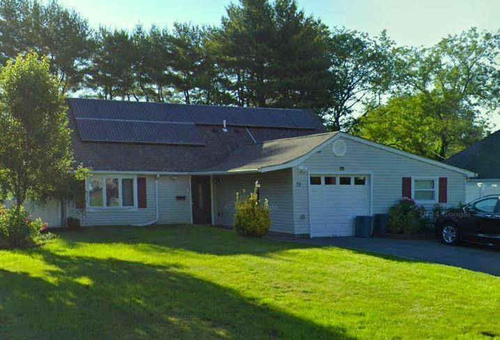 75 Split Cedar Drive, Islandia, New York image 1