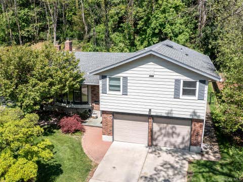 Homes For Sale - 50 Roger Drive<br/> Port Washington, NY 11050