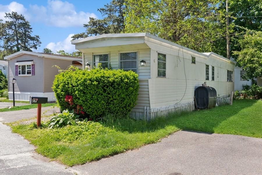 525-C7 Riverleigh Avenue