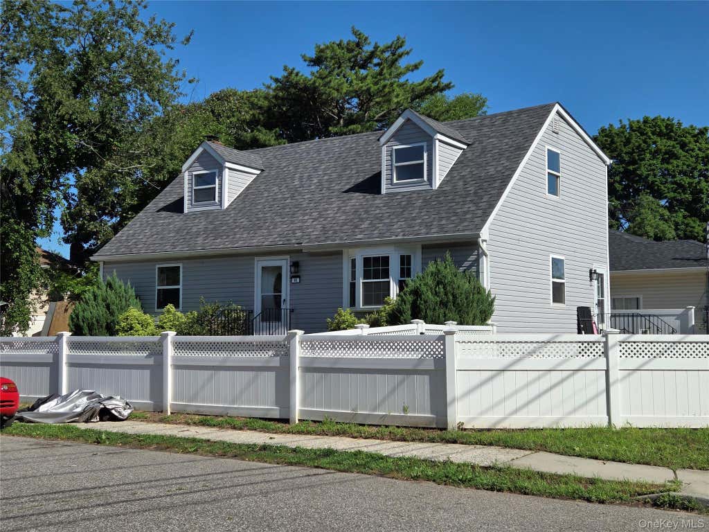 Photo of 85 Schleigel Boulevard, South Farmingdale, NY 11735 (MLS # 1024776)