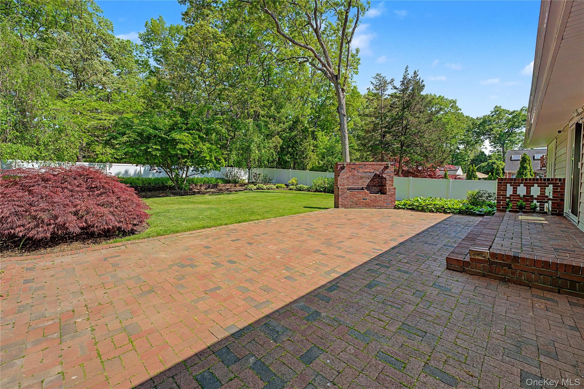75 Summit Drive