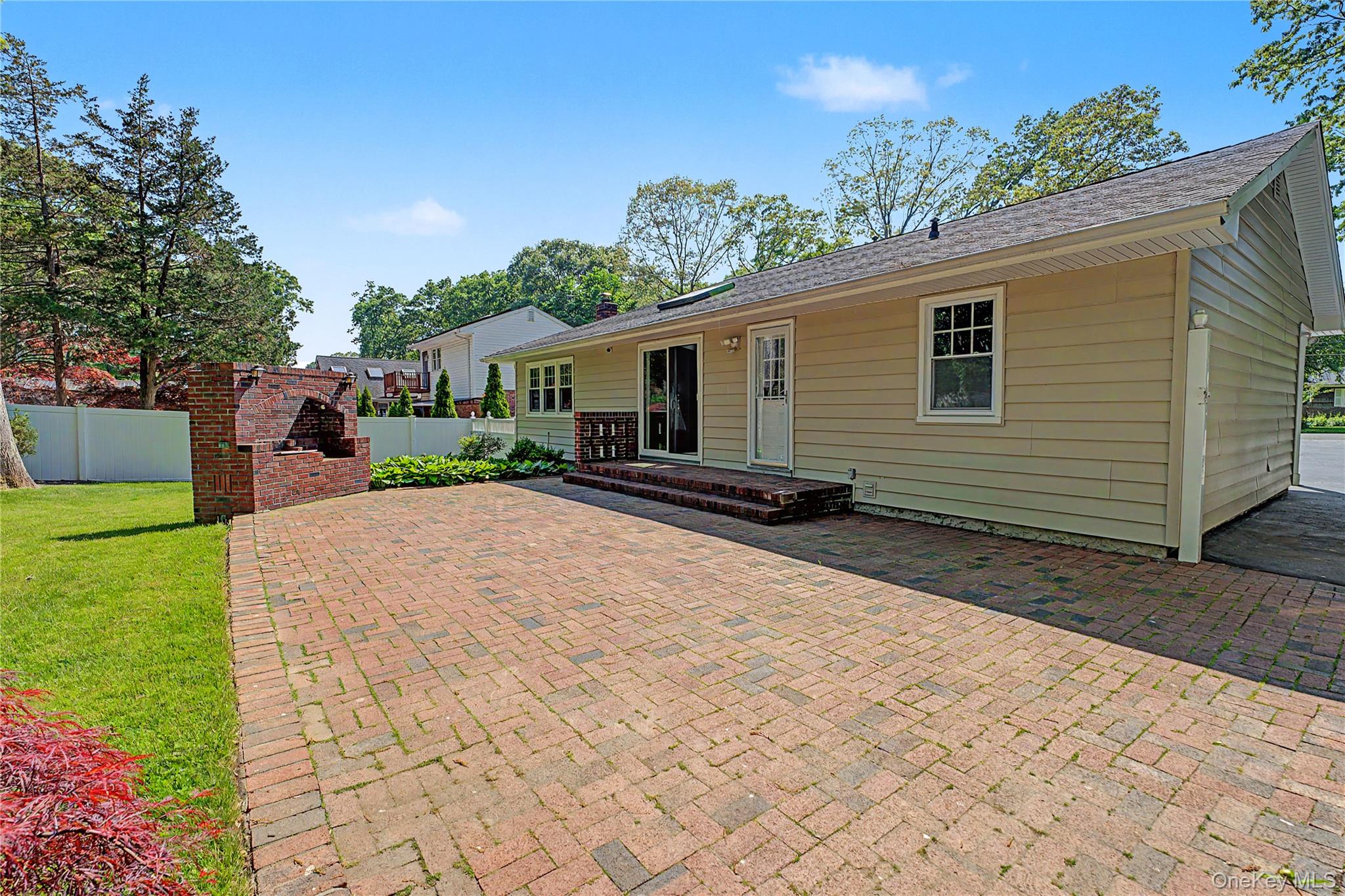 75 Summit Drive