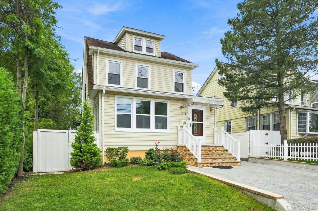 Photo of 258 Liberty Avenue, Westbury, NY 11590 (MLS # 1054123)