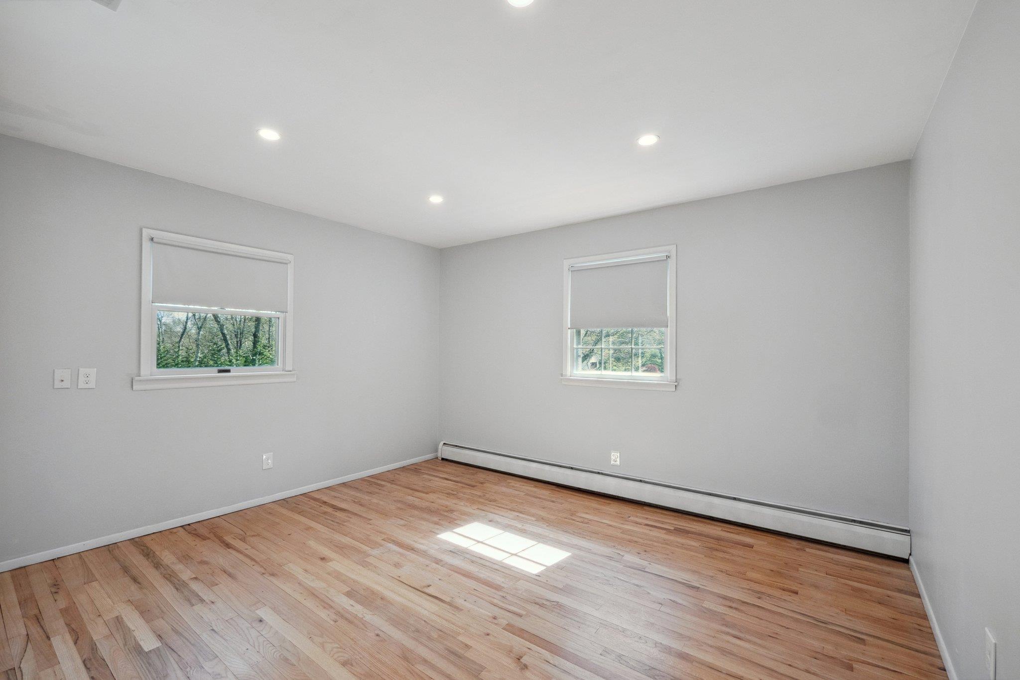 4 N Penn Court, Dix Hills, Florida image 30