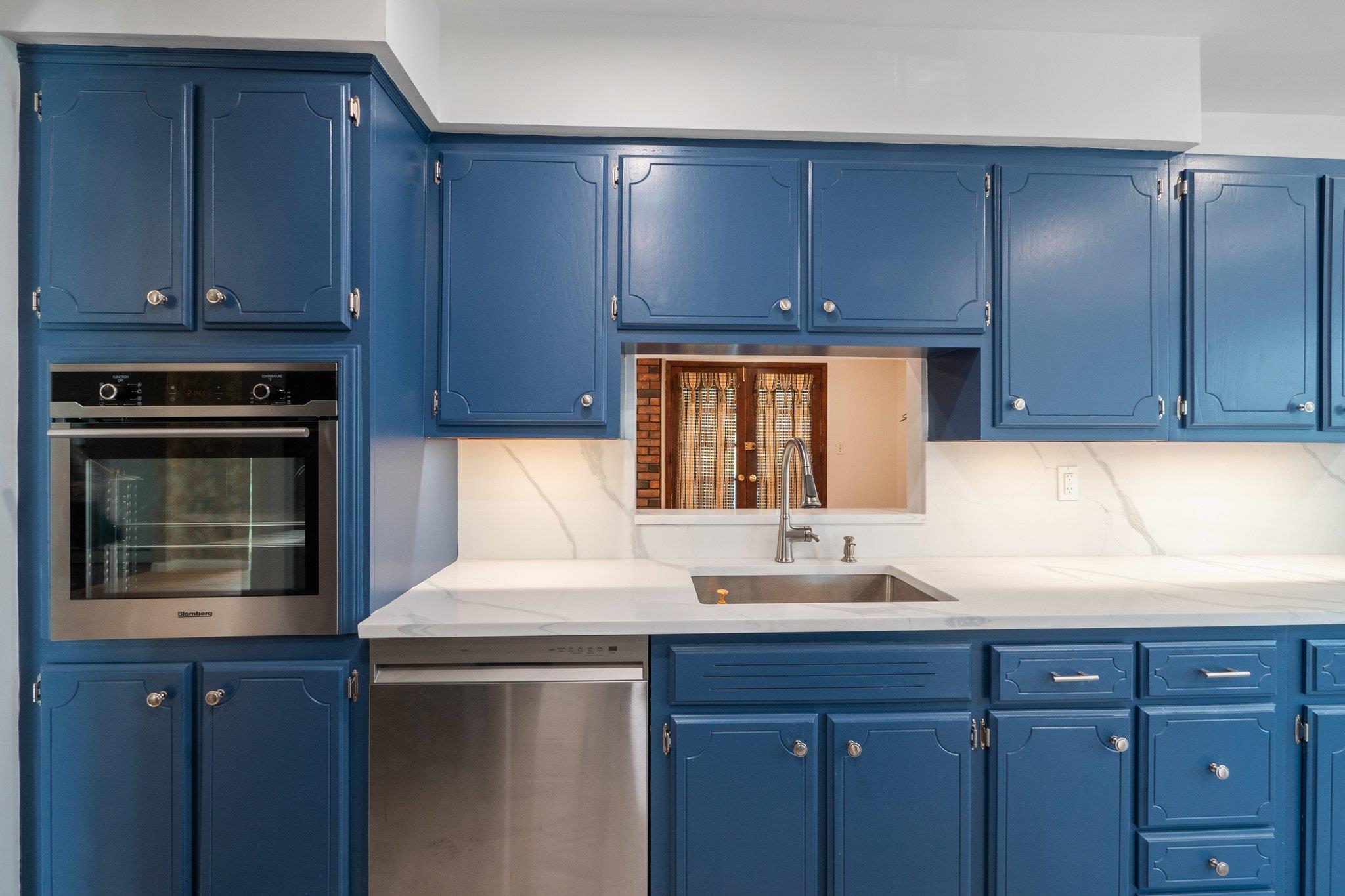 4 N Penn Court, Dix Hills, Florida image 16
