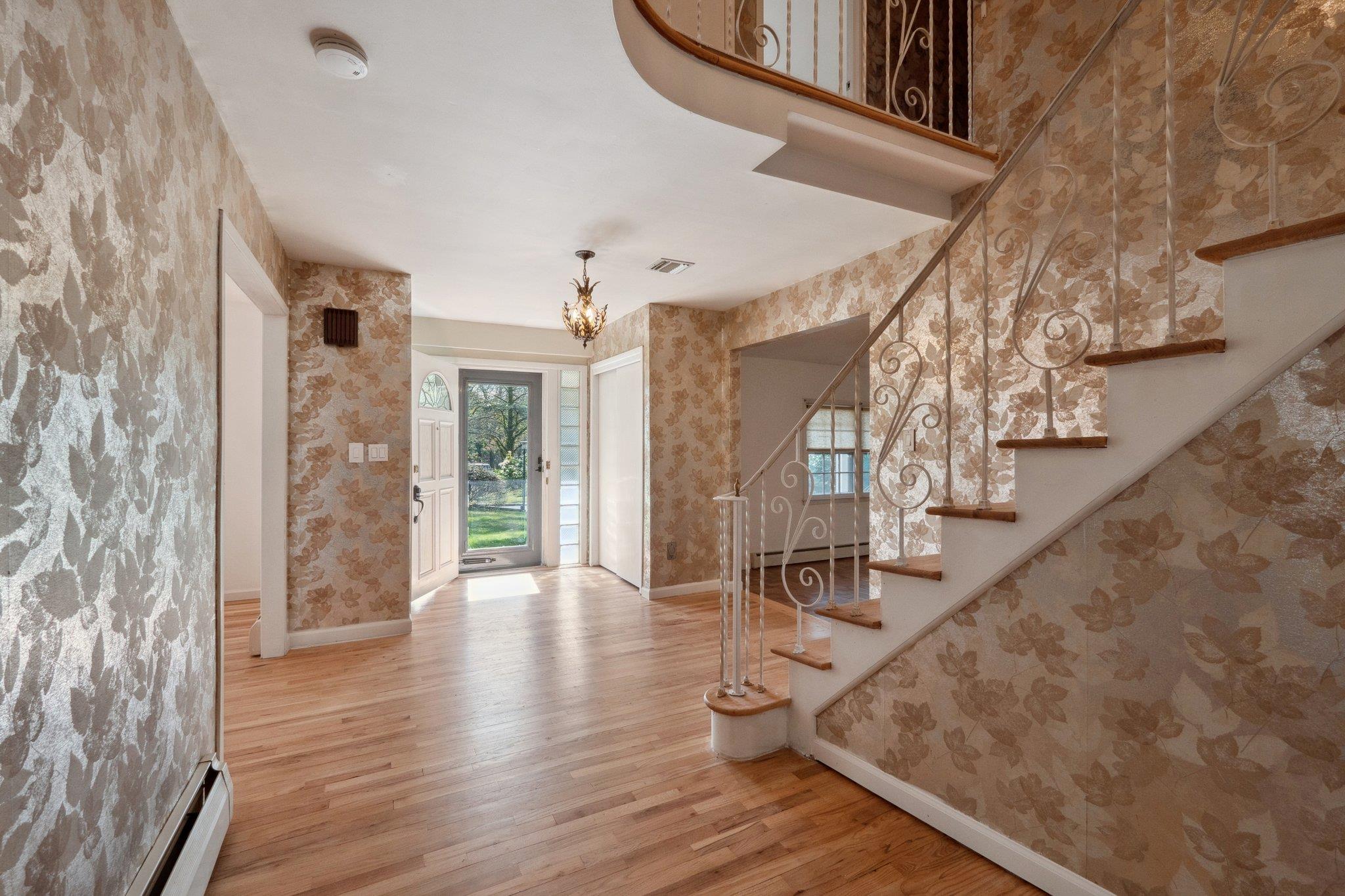 4 Penn Court