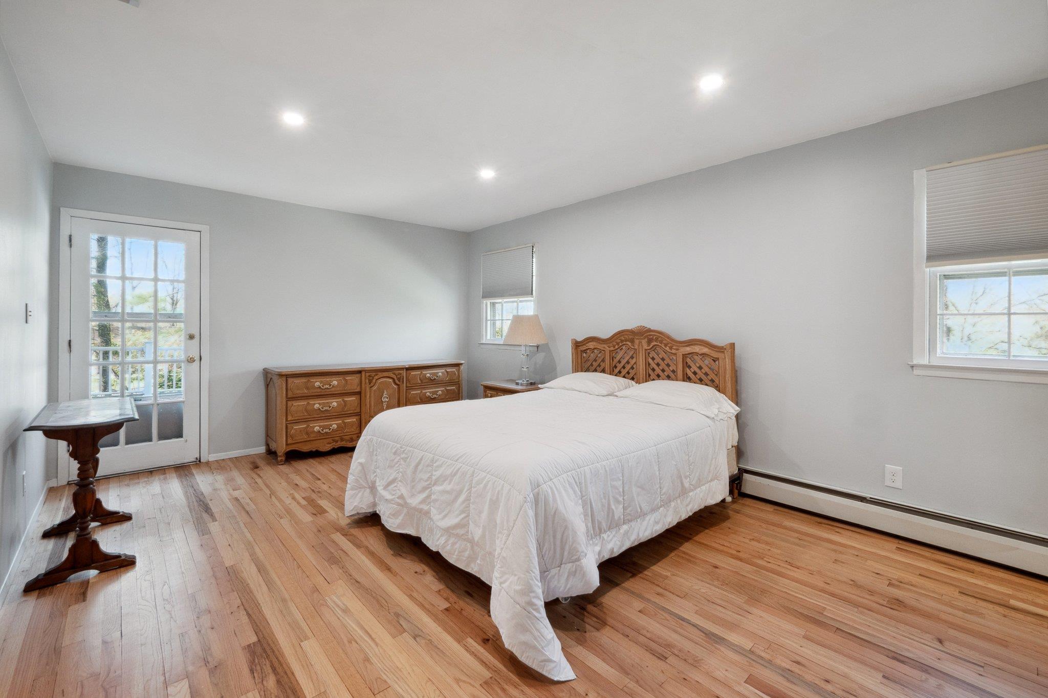 4 N Penn Court, Dix Hills, Florida image 25