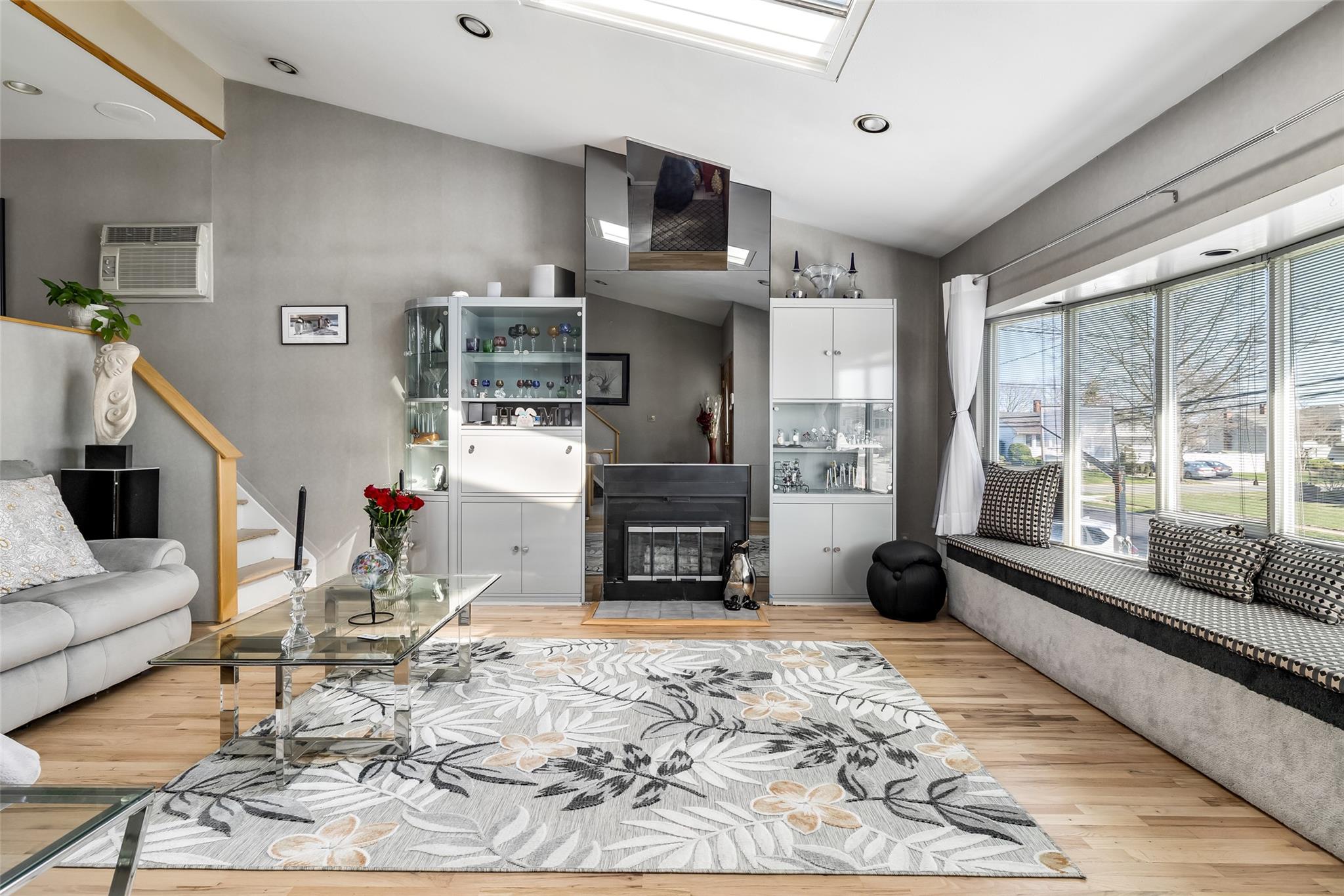 2479 Kerry Lane, Bellmore, New York image 3