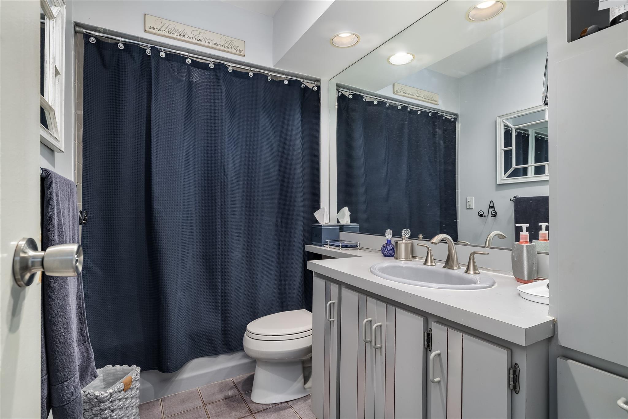 2479 Kerry Lane, Bellmore, New York image 11