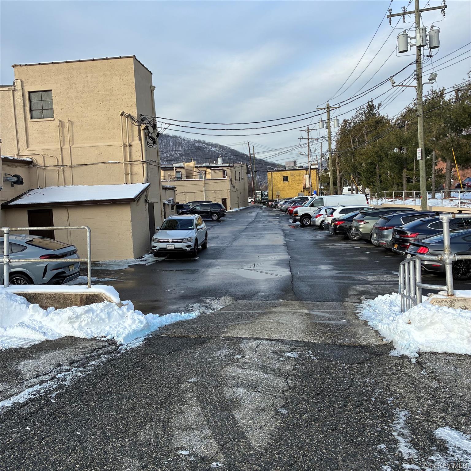 90-100 Orange Avenue