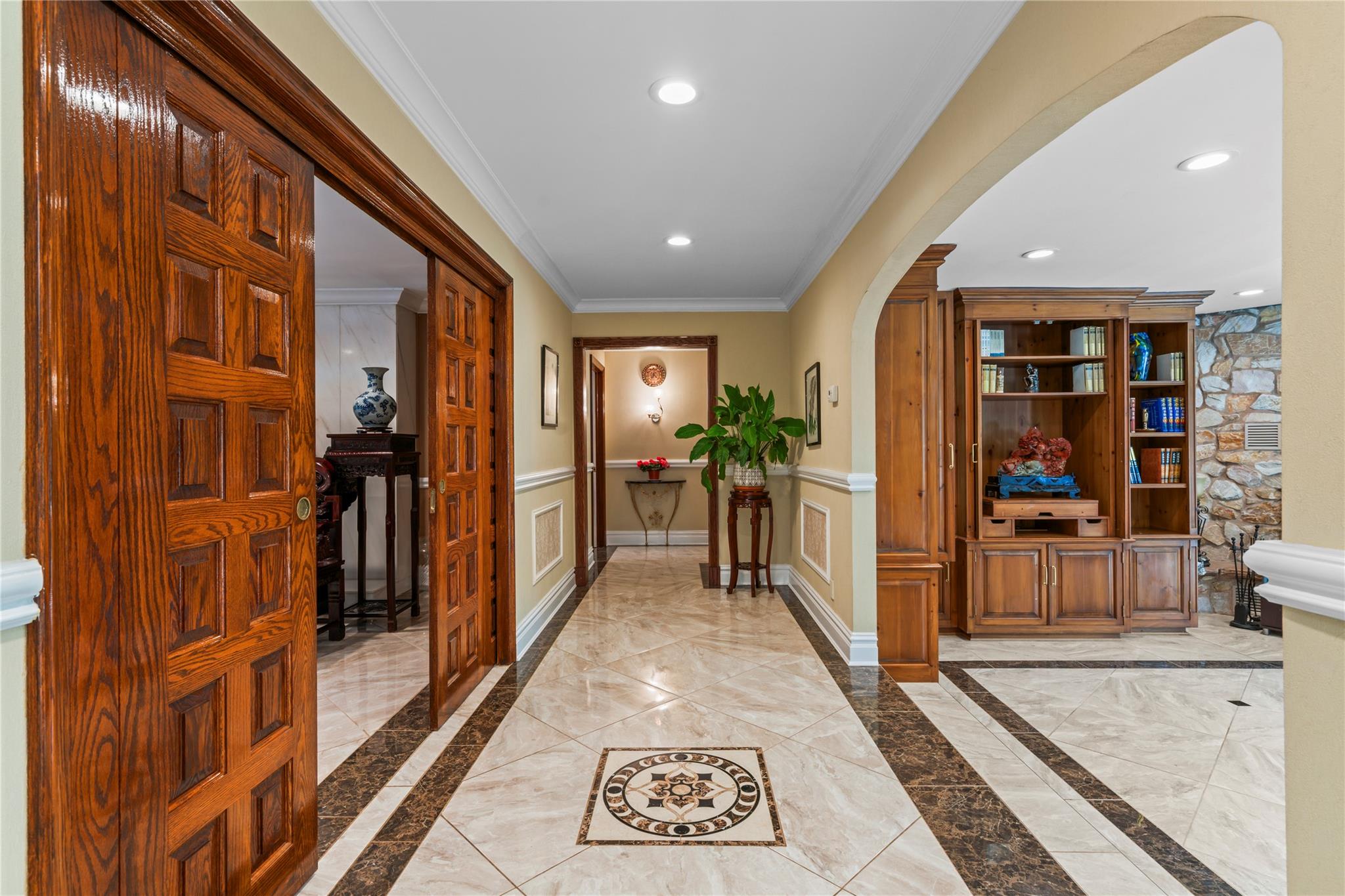 8 Trusdale Drive, Old Westbury, New York image 15