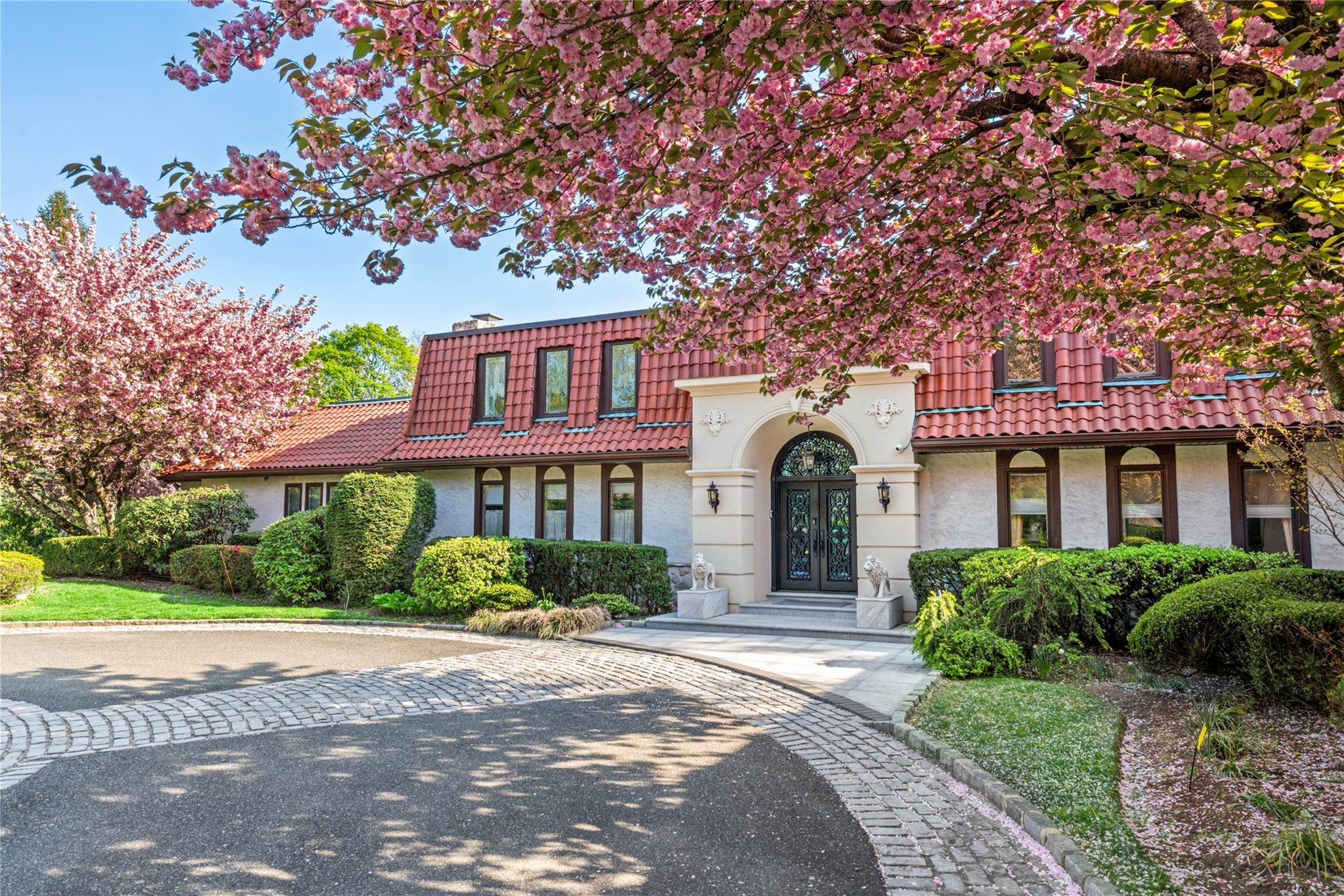 8 Trusdale Drive
